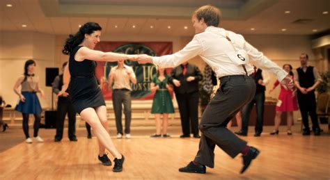 How to Swing Dance: A Blend of Rhythm and Free-Spirited Movement